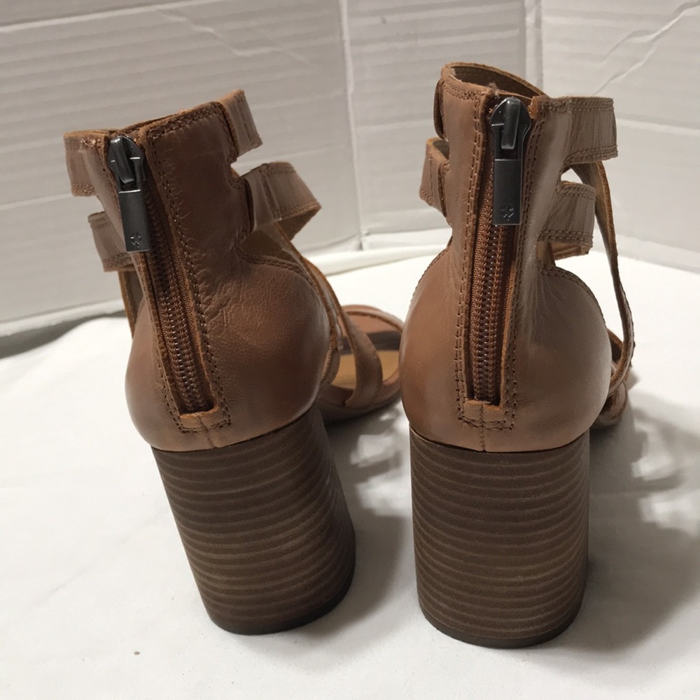Lucky Brand leather crisscross sandals. Like new! - Picture 4 of 7
